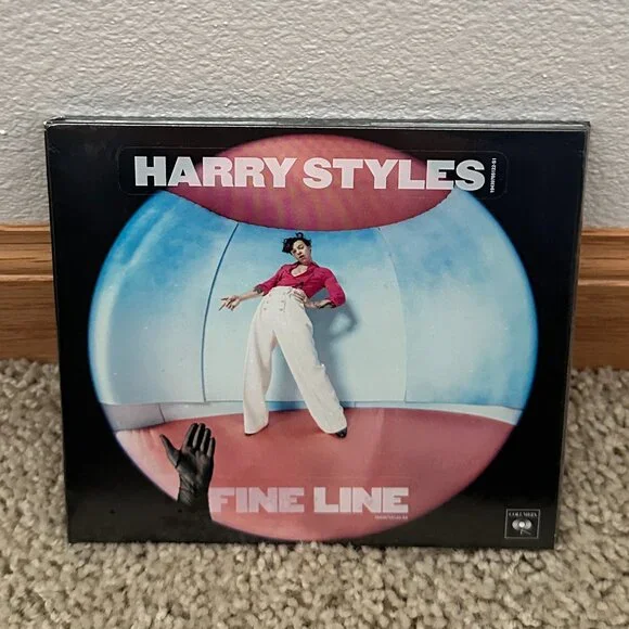 Harry Styles Fine Line Album CD NWT - Picture 1 of 2